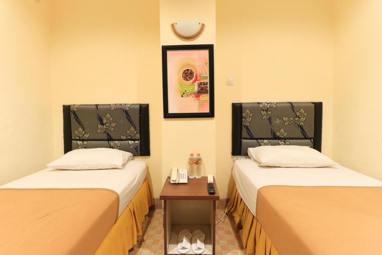 Al-Badar Hotel Syariah Macasar Exterior foto