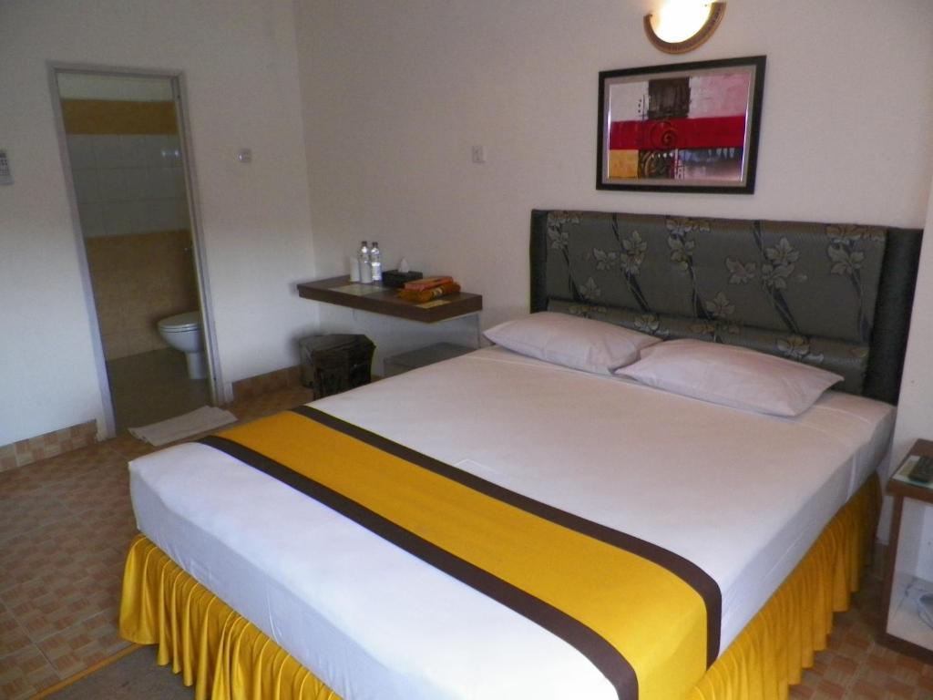 Al-Badar Hotel Syariah Macasar Exterior foto